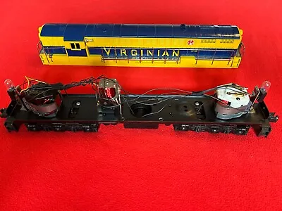 Lionel Mpc Blue/yellow Virginian 6-8905 Fairbanks Morse Trainmaster C8 • $219