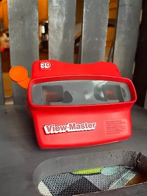 Vintage View Master 3D Viewer Red Classic Viewmaster Toy Slide Viewer USA  • $13.95