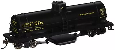 Bachmann Trains - Track Cleaning Tank Car - UTLX - HO Scale (US IMPORT) • $96.04