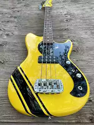 G&L Guitars Fullerton Limited Edition Fallout Bass - Racing Stripe Yellow • $2000