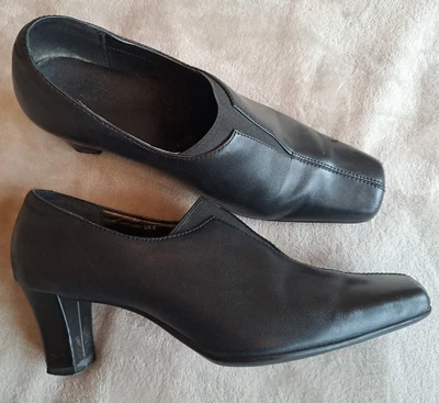 £8 • Buy Ladies M&S FOOTGLOVE Black Leather Trouser Shoe - Size 6