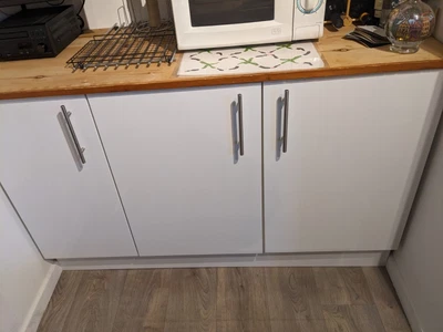 £60 • Buy Kitchen Cabinets & White Gloss Acrylic Doors With T Bar Handles