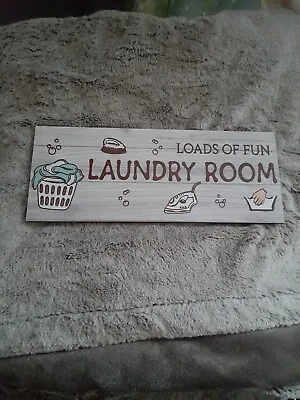 Laundry Wooden Sign • £3.50