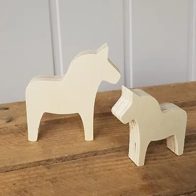 Set Of 2 Natural Freestanding Wooden Dala Horse Shapes For Craft And Painting • £3.99