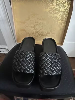 Vince Woven Black Leather Platform Sandals Size 9 • $45