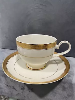 Mikasa Palatial Gold L 3234Fine China 2 Sets Coffe Cup And Saucer • $19.99