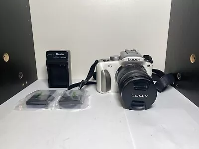 Panasonic Lumix DMC-G3 16MP Mirrorless Camera W/G Vario Lens/Battery/Charger  • $160