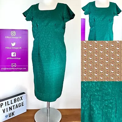 Vintage Handmade 1960s Green Silky Feel Day Shift Dress Size UK 12 Floral Print • £16.99