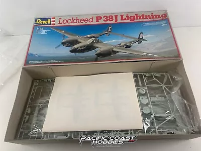Revell Vintage Plastic Model 1:32 Lockheed P38 Lightning Kit 4774 • $10
