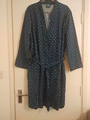 Harvey James Men's Navy Paisley Dressing Gown Robe Size Medium Lounge Relaxing  • £12.99