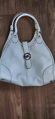 Michael Kors • $64