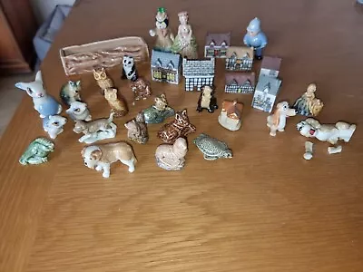Job Lot Of 32 Wade Whimsies Inc Houses Mr Plod 1950s And Happy Families All AF • £12.99