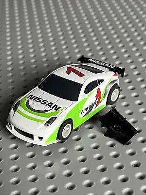 HORNBY MICRO SCALEXTRIC NISSAN 350Z FAIRLADY SLOT CAR 12V 1:64 Green White • £10