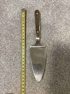 Vintage Stainless Steel Cake Slice Server - Wooden Handle - Excellent Condition  • £0.99