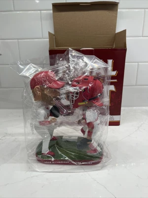 $75 • Buy Yadier Molina & Adam Wainwright St Louis Cardinals 2006 Final Out Bobblehead