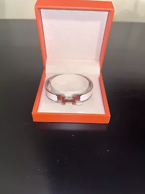 Hermes Clic Clac H Bracelet White And Silver Enamel • $225