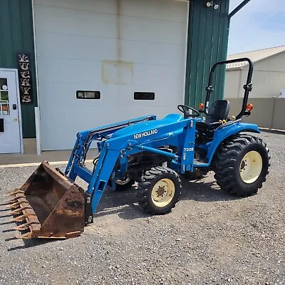 New Holland TC25D Tractor 4WD Diesel 7308 Loader Mid PTO 1890Hrs Diesel 25HP • $13750