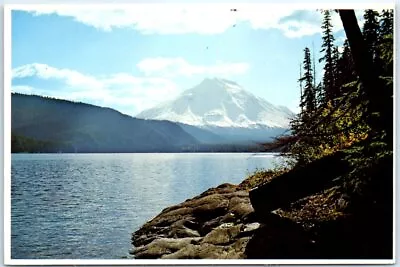 Postcard - Mount St. Helens And Spirit Lake USA North America • $3.46