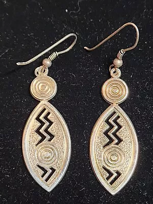 Vintage 90s Ireland JPK Silver Irish Celtic Zig Zag Dangle Earrings  • $24.99