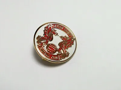 £3.99 • Buy Leyton Orient Fc -  Enamel Crest Badge  