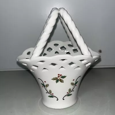 White Lace Vase Basket TWISTED HANDLE AND HOLLY PATTERN 7 1/2  Mikasa Holiday • $9.35