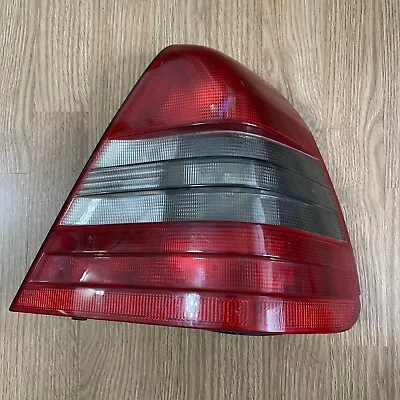 MERCEDES W202 C220 C230 C280 AMG RIGHT TAIL LIGHT 95-98 OEM 2028201464 Assembly • $64