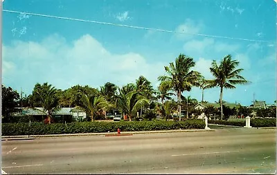 Southern Court Mobile Home Park Riviera Beach Florida Fl Shopping Unp Postcard • $2.75