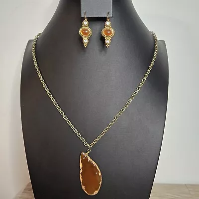 Vintage 80s Lucite Amber Agate Pendant & Earrings Collectible Jewelry Set • $4.90