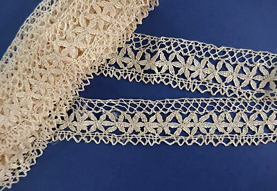 A 165 1/4  (420 Cm) LENGTH OF UNUSED ANTIQUE SILK MALTESE LACE - 1 1/2  (4 Cm) • $22.74