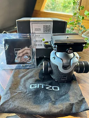 £389 • Buy Gitzo GH4383LR Series 4 Pro Center Ball Tripod Head