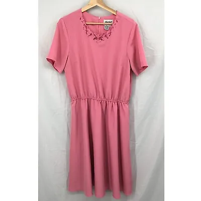 Vintage ANTHONY RICHARDS Short-Sleeve Cut Out Lace Dress Pink Grandmacore 14 • $27