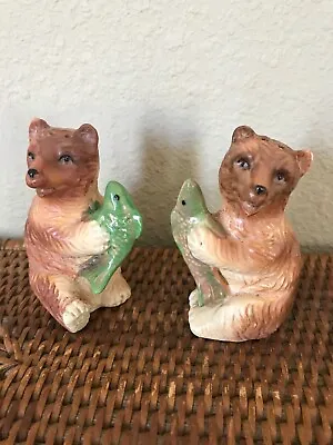 Vintage Ceramics Happy Bears W/ Fish Catch!  Salt & Pepper Shakers/ Rustic Cabin • $7.98