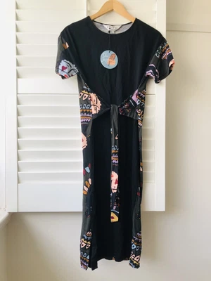 $80 • Buy Gorman X Claire Johnson Size 6 Fits 8 10 Black Tie T-shirt Dress BNWT