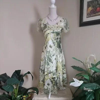 Lindi Sz. S Crinkled Floral Dress Green Yellow White Scoop Neck Flutter Sleeves • $22.50