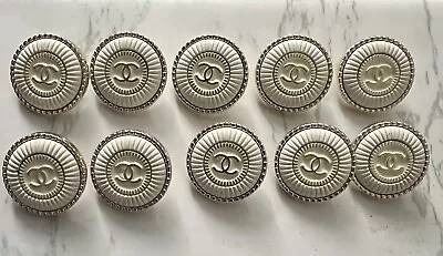 Chanel Vintage Stamped Cream Pale Gold Metal 10 Buttons Size 18 Mm • $90