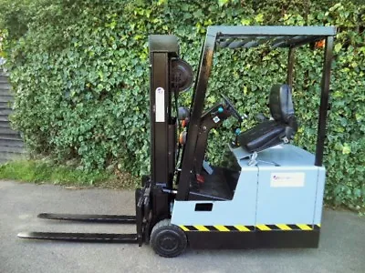 £3800 • Buy Crown Electric Counterbalance Forklift Truck