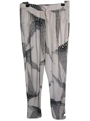$51 • Buy Sass & Bide Black & White  Windfall  Geometric Print Trouser W Pockets Size 6