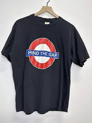 London Underground Tube Mind The Gap T Shirt Black Size L • $12