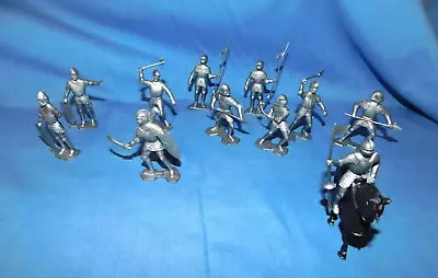 Louis Marx KNIGHTS & VIKINGS Playset 11 FIGS 7 POSES PLUS MOUNT LOT 2 • $25