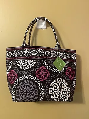 NWT VERA BRADLEY Holiday Tote CANTERBERRY MAGENTA  Retired • $31.95