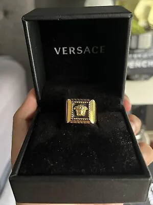 Versace Men’s Medusa Signet Ring Size 25 (US 11)  • $309.54