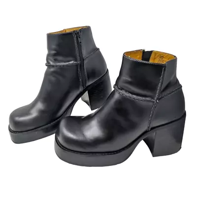 FRYE Villager Womens Chunky Platform Inside Zip Black Boots 8.5 • $479