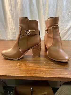 Michael Kors Carmen Heeled Ankle Bootie Boot Faux Leather Brown Size 8m • $9.99