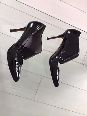 Calvin Klein Black Patent Leather Heels Shoes 7 41 • £17