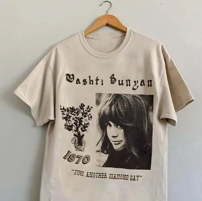 Rare Vashti Bunyan Short Sleeve Gift For Fan Size S To 5XL T-Shirt • $21.84