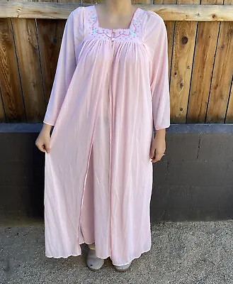 Dreamy Vintage Pink Peignoir Nightgown Robe Nylon Set Large Diva • $52