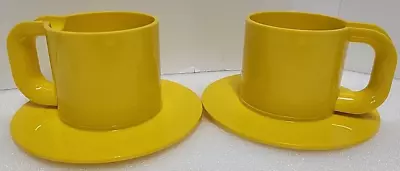 Heller Max 2 Massimo Vignelli Italy 2 Mugs Cups 2 Saucer Plates MCM Yellow VNTG • $29.99