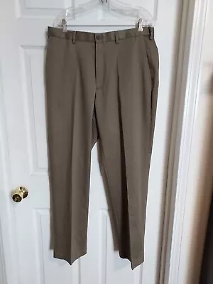 NWT Haggar Mens Pants 36x32 Straight  Fit Premium No Iron Khaki Flat Front • $10