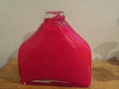 Beautiful Red Vase • $6.99