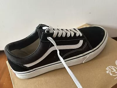 VANS Old School Casual Shoes For Men Size US 11- Black/White • $50